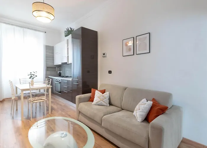 Lambra 103 Apartment Milan